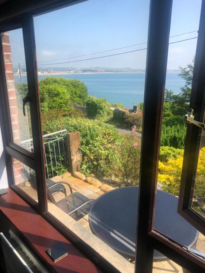 Stunning Sea View Apartment: Luxury Coastal Retreat Widows Row Exterior photo